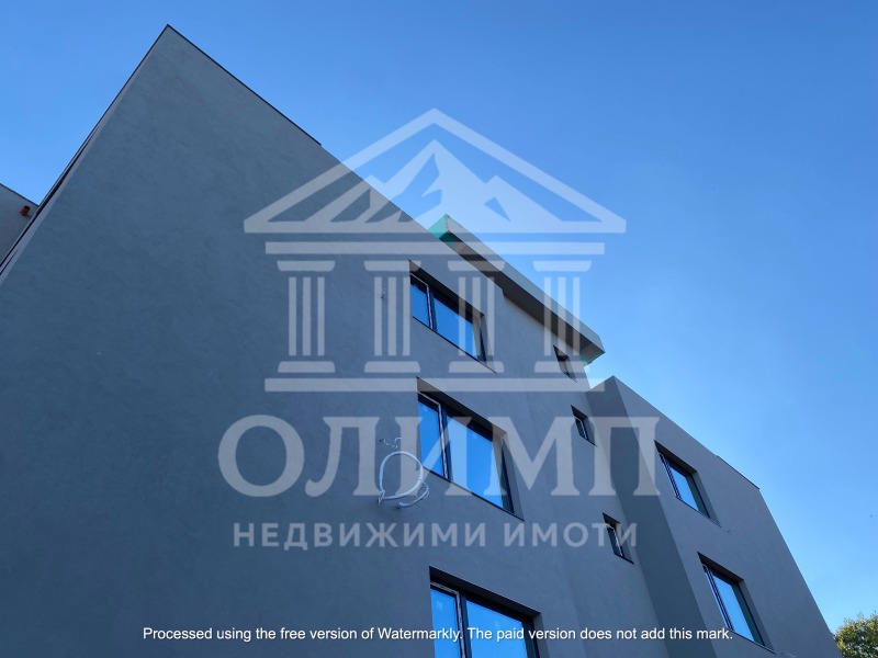 Продава 3-СТАЕН в град Добрич, Свети Георги - 94 кв.м / 141 000 € » 275 772.03 лв., ОЛИМП