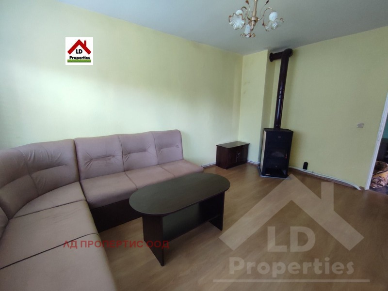 Продава 3-СТАЕН, с. Крушари, област Добрич