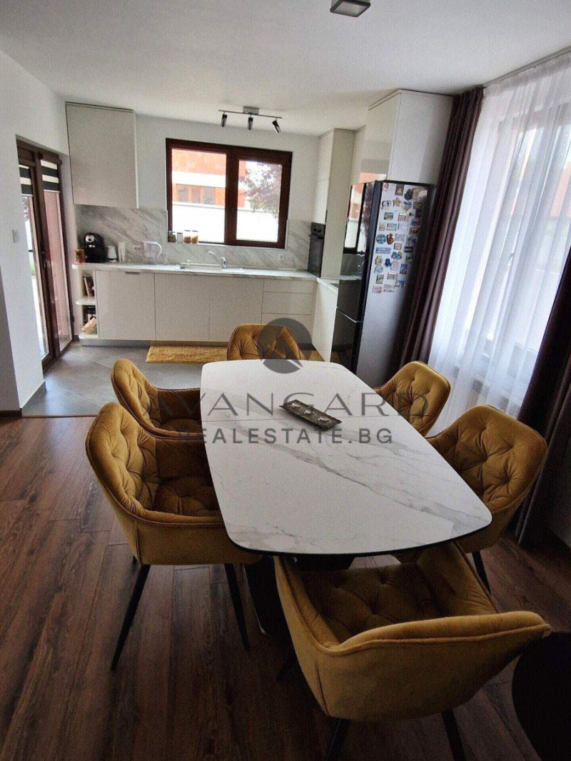 Te koop  Huis Plovdiv , Ostromila , 162 m² | 21873710 - afbeelding [2]