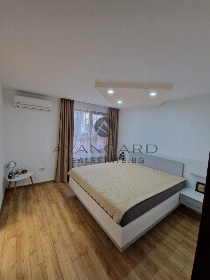 Te koop  Huis Plovdiv , Ostromila , 162 m² | 21873710 - afbeelding [7]