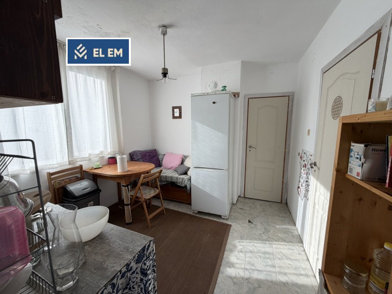 Продава КЪЩА, с. Владо Тричков, област София област, снимка 4 - Къщи - 53204556