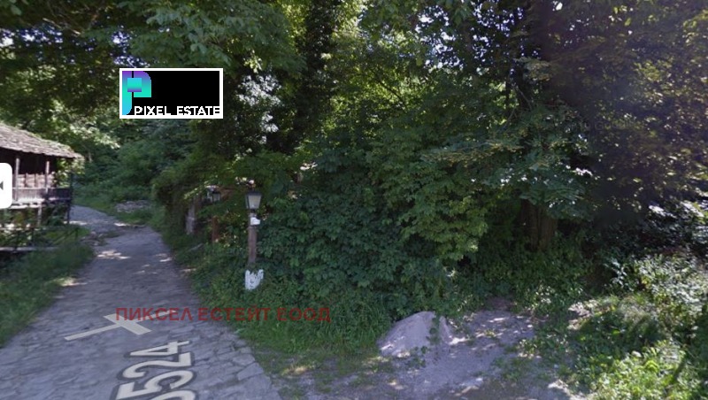 Продава ПАРЦЕЛ, с. Боженците, област Габрово