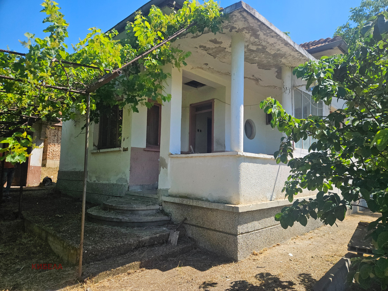 Продава КЪЩА, с. Божурица, област Плевен