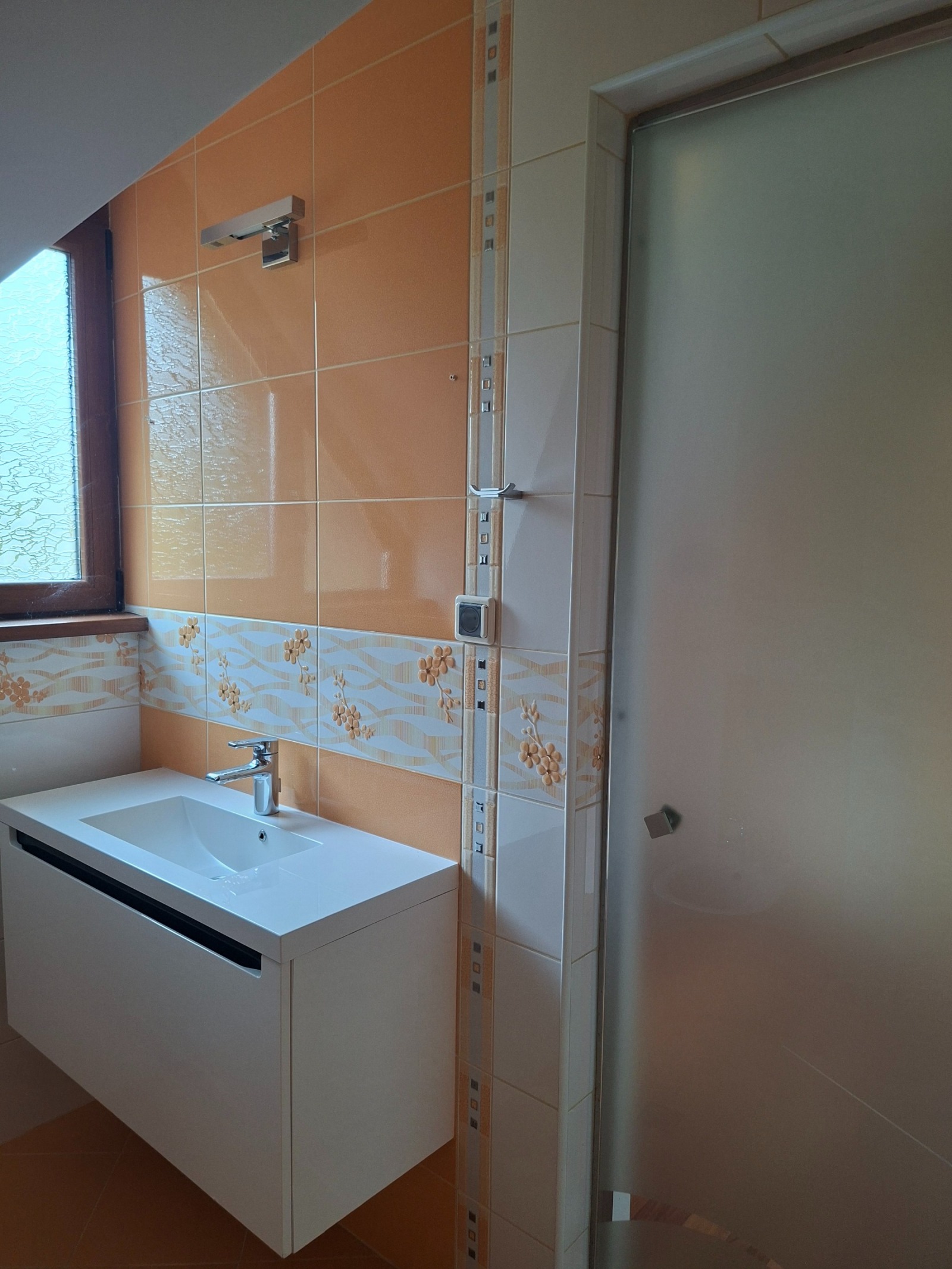 Продава КЪЩА, с. Дълбок дол, област Ловеч, снимка 11 - Къщи - 56221656