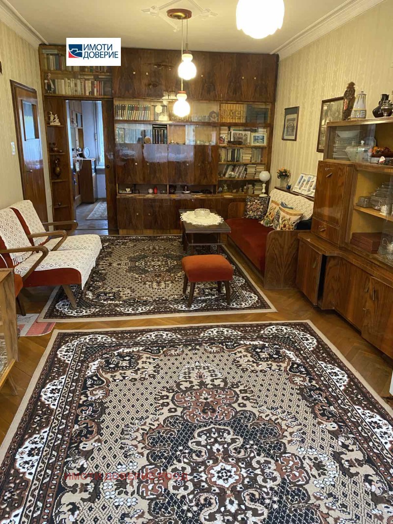 Продава  3-стаен град Плевен , Идеален център , 108 кв.м | 15226204 - изображение [3]