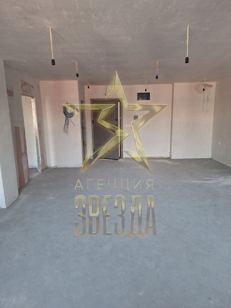 Na prodej  Kancelář Plovdiv , Centar , 110 m2 | 98414899