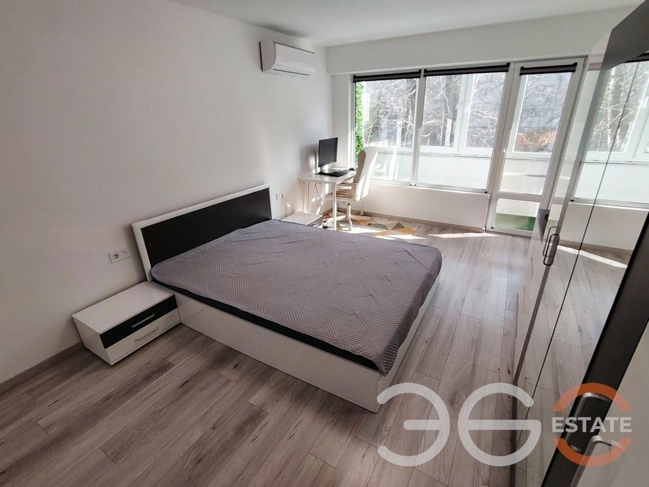 Продава 4-СТАЕН, гр. Варна, Левски 1, снимка 2 - Апартаменти - 54368517