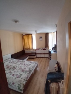 1 Schlafzimmer Ljulin 8, Sofia 1