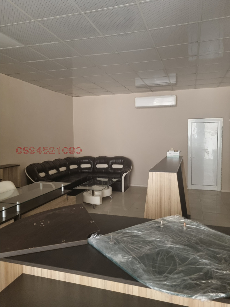 Продава МАГАЗИН, гр. Разград, Център, снимка 2 - Магазини - 52782297