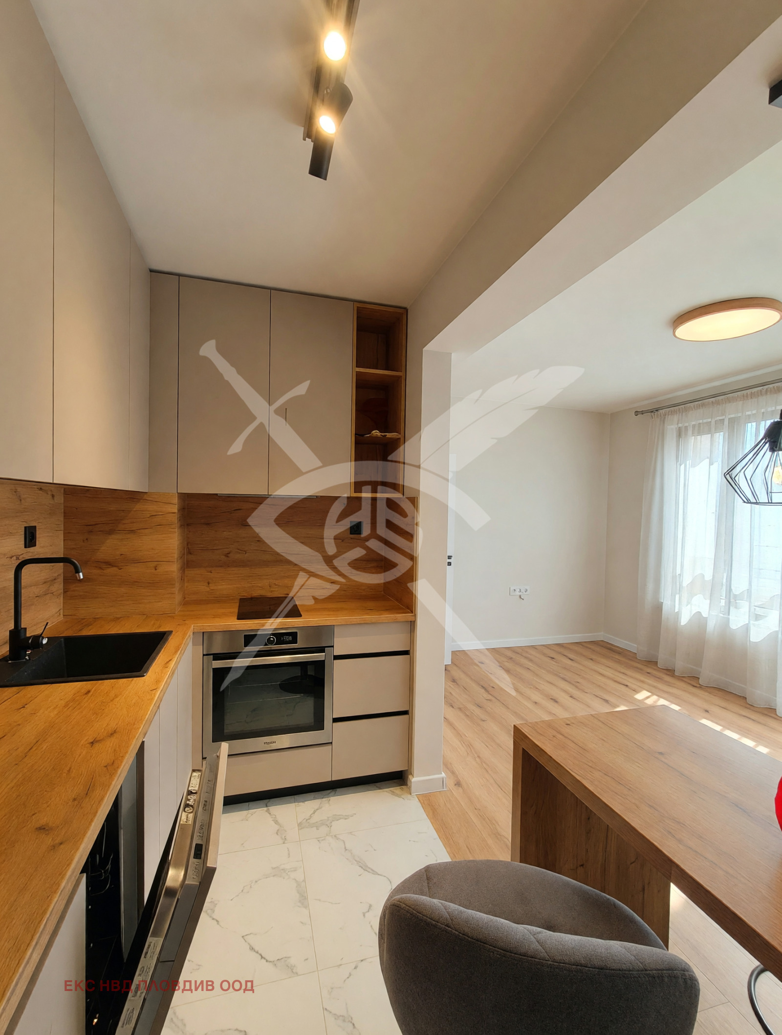 Продава 2-СТАЕН, гр. Пловдив, Остромила, снимка 2 - Апартаменти - 54765844