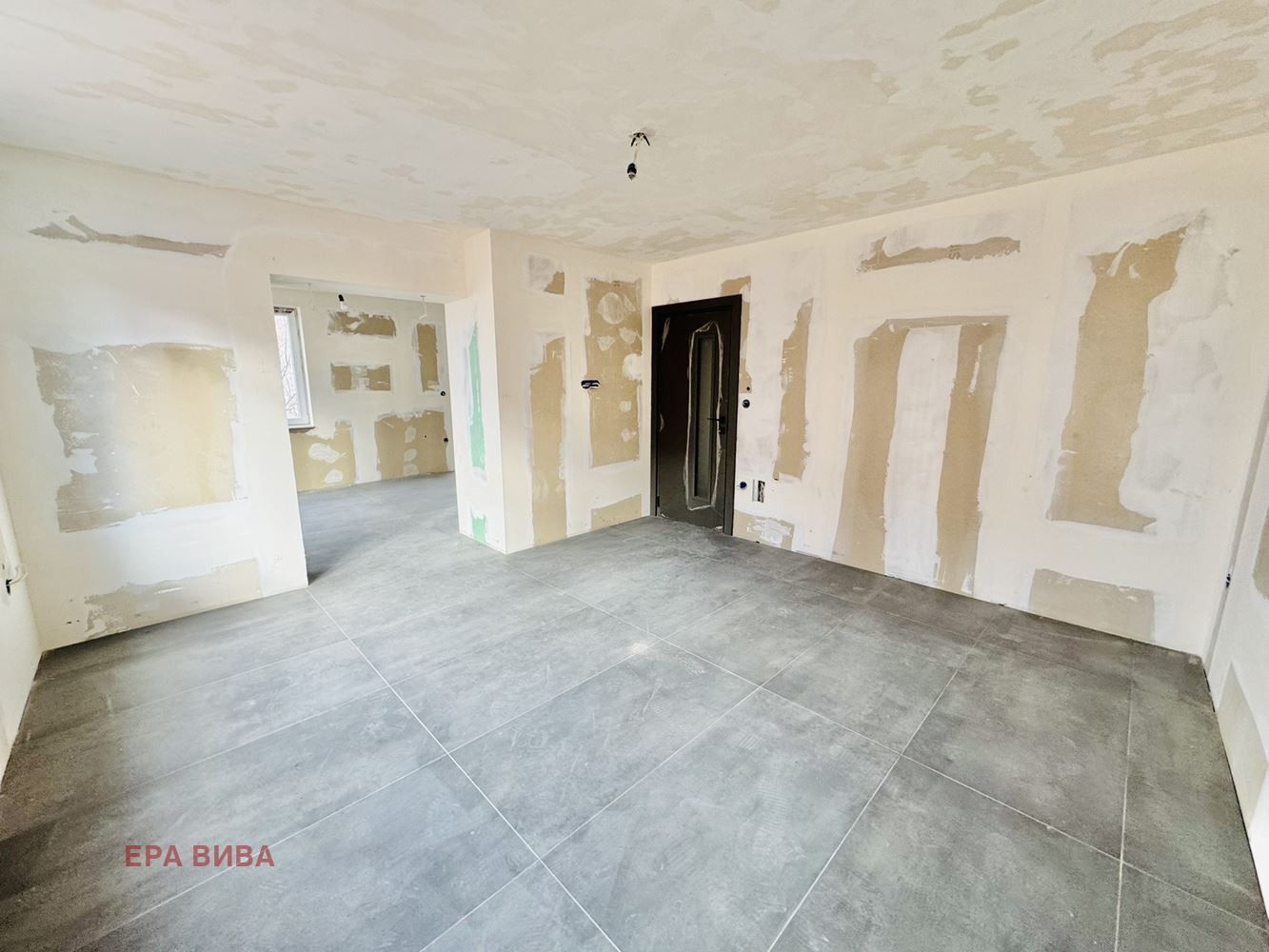 Продава 4-СТАЕН, гр. Варна, Гръцка махала