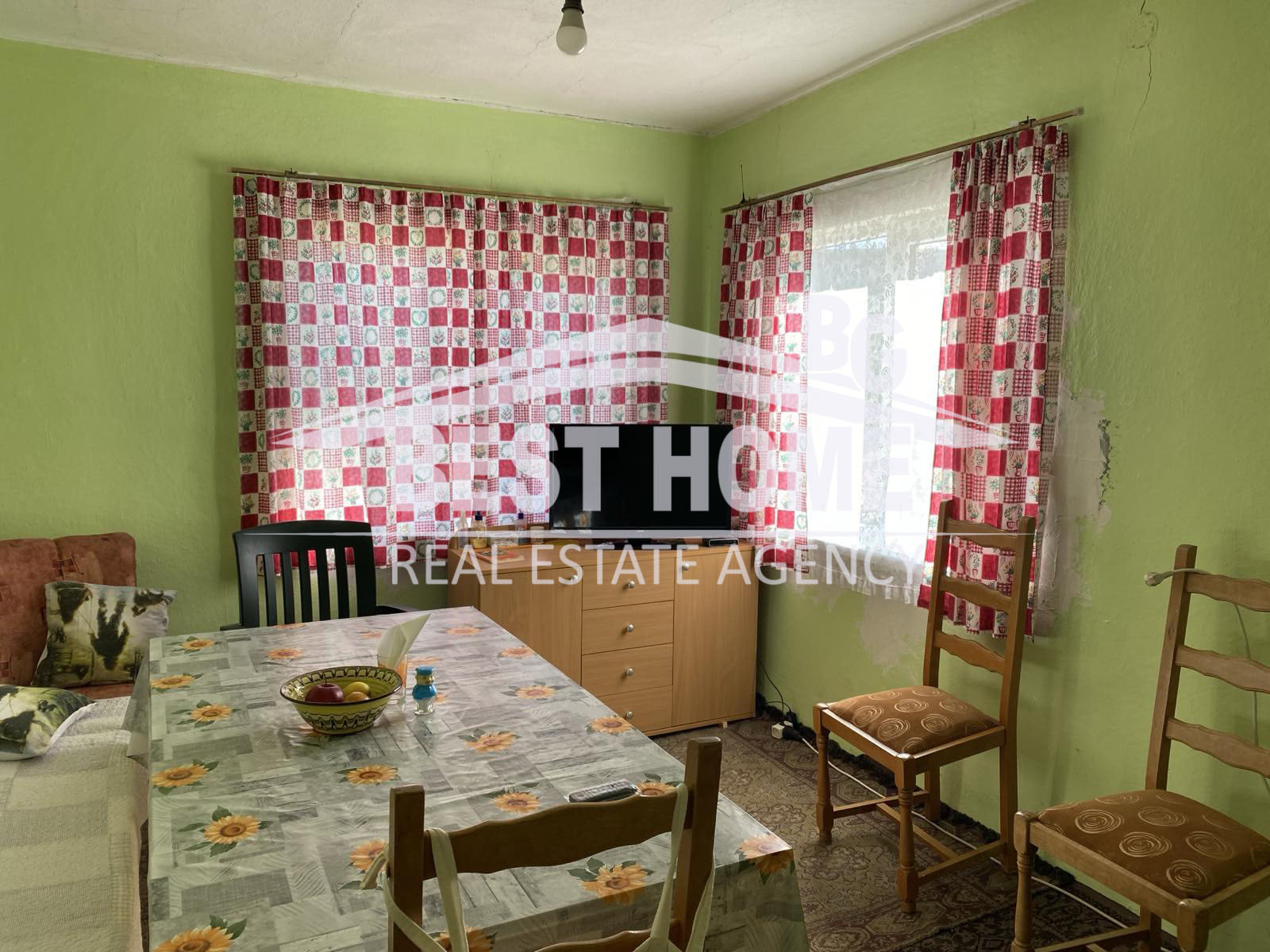 Продава КЪЩА, с. Брестак, област Варна, снимка 2 - Къщи - 53951855