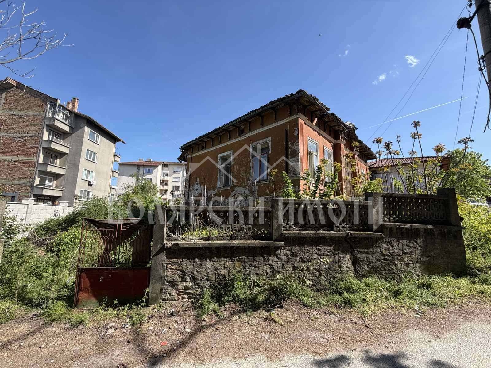 Продава КЪЩА, гр. Лясковец, област Велико Търново, снимка 3 - Къщи - 54449673