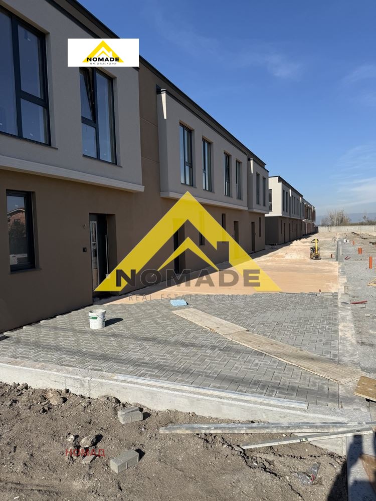 Продава КЪЩА, с. Маноле, област Пловдив, снимка 2 - Къщи - 50003696