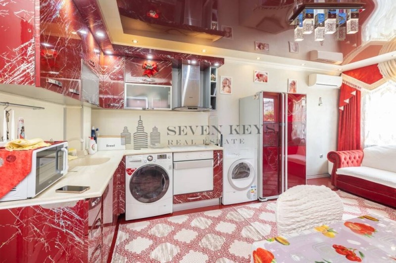 Продава 3-СТАЕН в град Варна, Автогара - 85 кв.м / 179 900 € » 351 853.82 лв., СЕДЕМ КЛЮЧА НЕДВИЖИМИ ИМОТИ