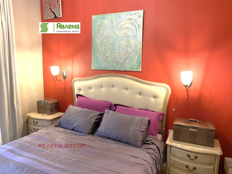 Продава 2-СТАЕН, гр. София, Център