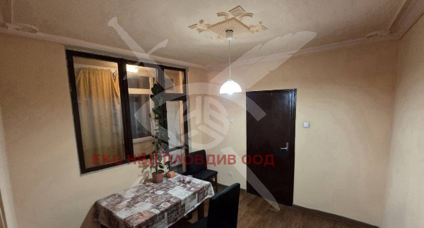 Продава МНОГОСТАЕН, гр. Пловдив, Кючук Париж, снимка 3 - Апартаменти - 53956807