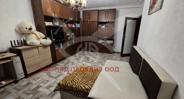 Продава МНОГОСТАЕН, гр. Пловдив, Кючук Париж, снимка 2 - Апартаменти - 53956807