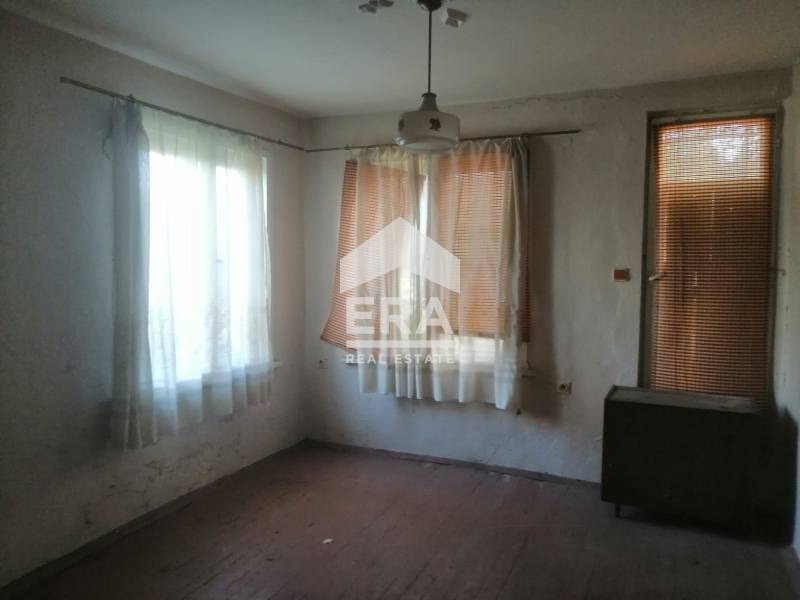 Продава ЕТАЖ ОТ КЪЩА, с. Берсин, област Кюстендил, снимка 5 - Етаж от къща - 54049150