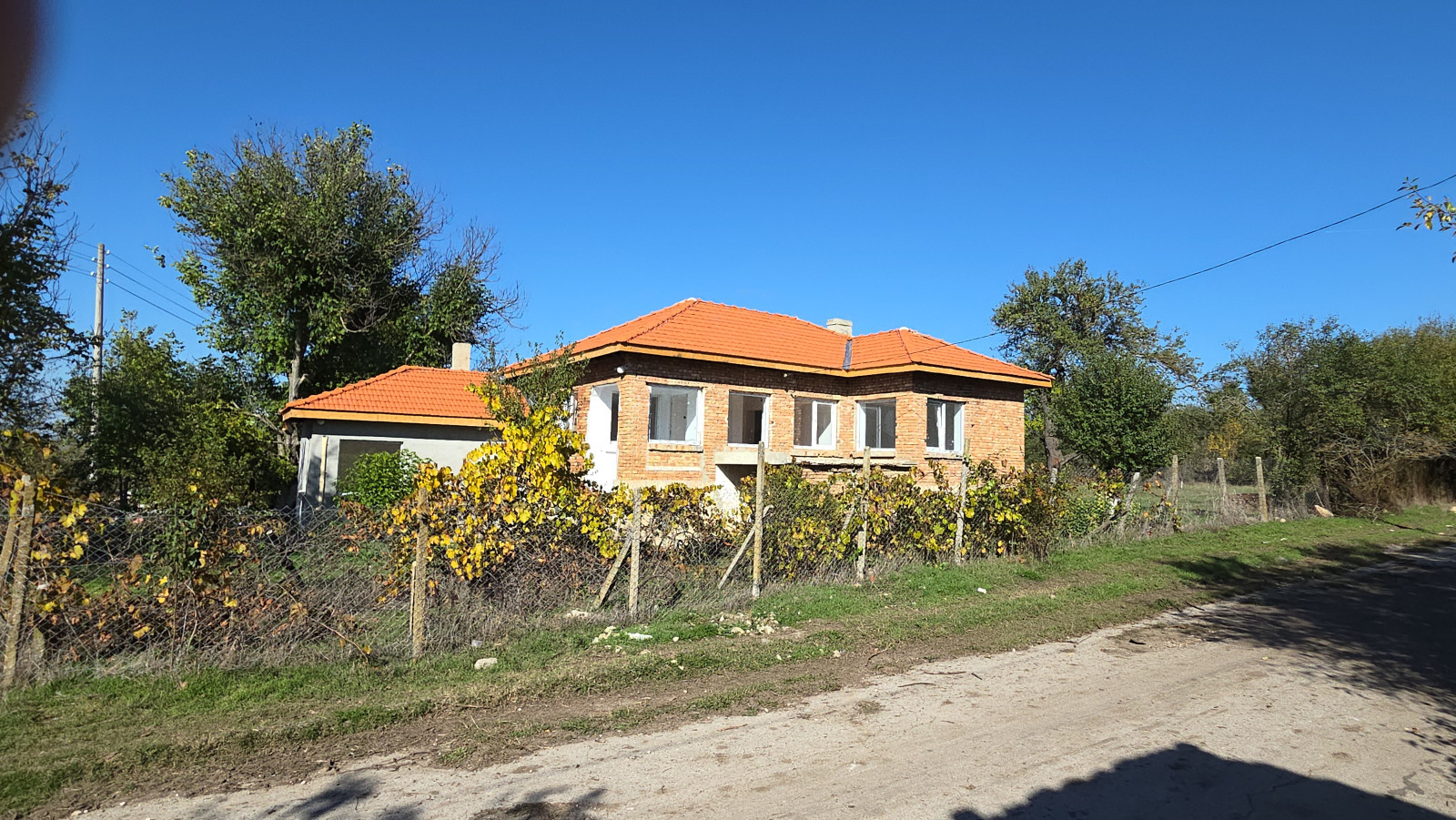 Продава КЪЩА, гр. Вълчи дол, област Варна, снимка 2 - Къщи - 55768009