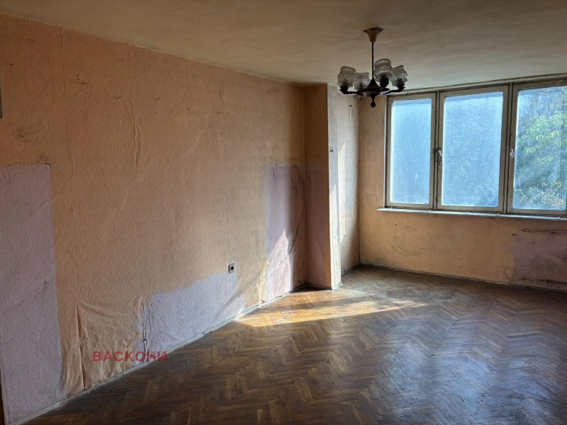 For Sale  1 bedroom Shumen , Bolnitsata , 70 sq.m | 95372119 - image [2]