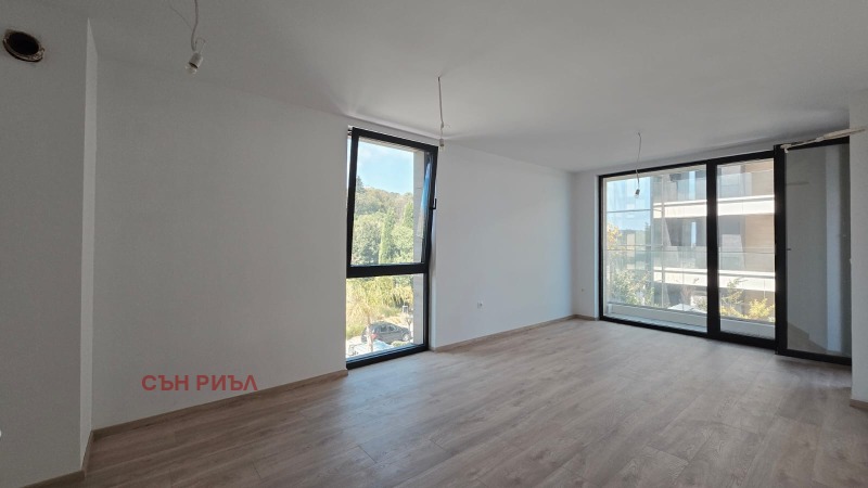 Продава 3-СТАЕН, гр. Варна, к.к. Св.Св. Константин и Елена, снимка 3 - Апартаменти - 52706777