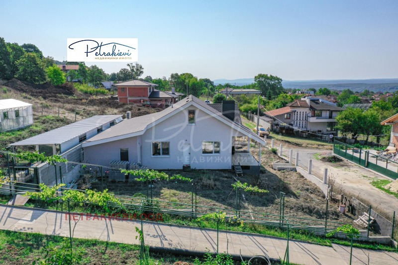 Продава КЪЩА, с. Веселие, област Бургас, снимка 2 - Къщи - 52627051