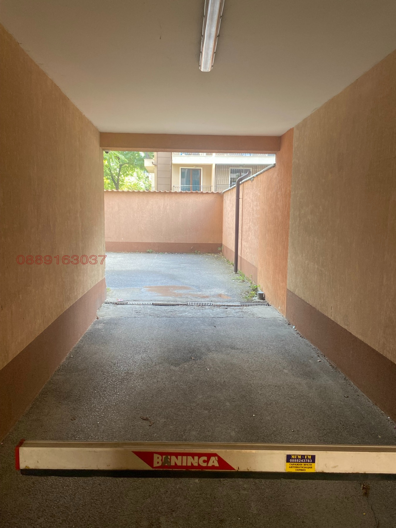 Продава ГАРАЖ, ПАРКОМЯСТО, гр. София, Зона Б-18