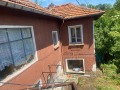 Продава КЪЩА, област Враца, гр. Роман • 55000 € / 107570.65 лв. • 79415356 3