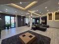 Продава КЪЩА, град Варна, м-т Ален мак • 990000 € / 1936271.70 лв. • 81919298 7