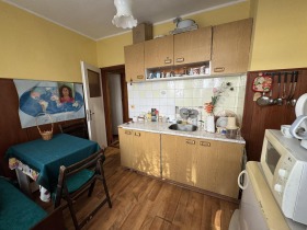 2 Schlafzimmer Tscholakowzi, Weliko Tarnowo 7