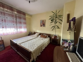 2 Schlafzimmer Tscholakowzi, Weliko Tarnowo 3