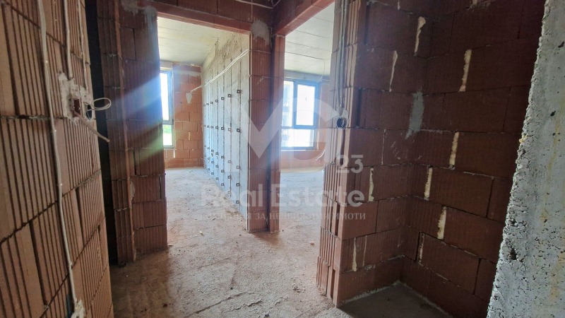 Продава  2-стаен град Пловдив , Остромила , 58 кв.м | 54097006 - изображение [5]