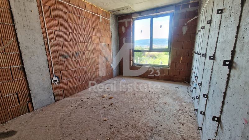 Продава  2-стаен град Пловдив , Остромила , 58 кв.м | 54097006 - изображение [4]