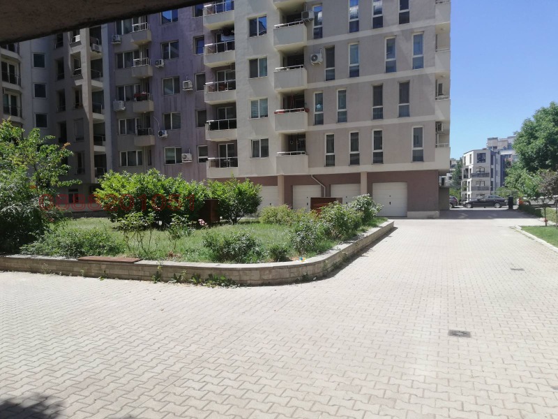 À venda  Mais de 3 quartos Sofia , Studentski grad , 250 m² | 70651033 - imagem [3]