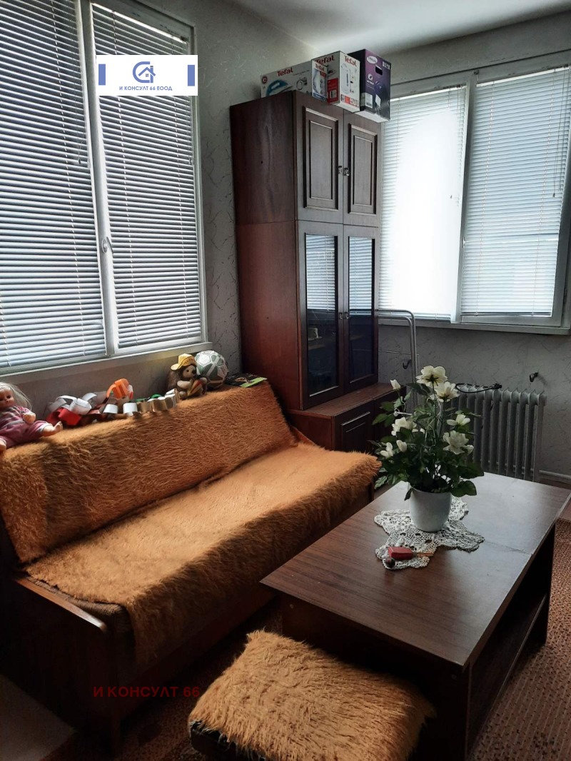 Продава  Етаж от къща град Ловеч , Широк център , 70 кв.м | 35540102 - изображение [3]