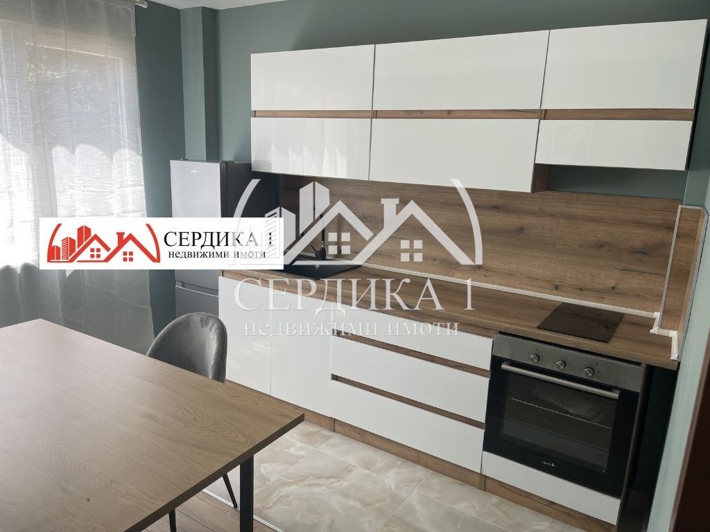 Продава 4-СТАЕН, гр. София, Сердика, снимка 2 - Апартаменти - 54106921
