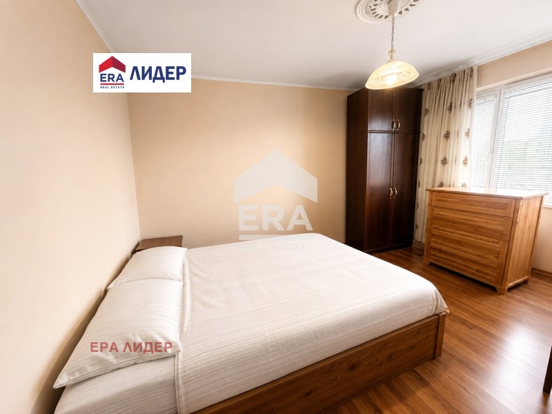 Продава 4-СТАЕН, гр. Русе, Родина 1, снимка 1 - Апартаменти - 55896344