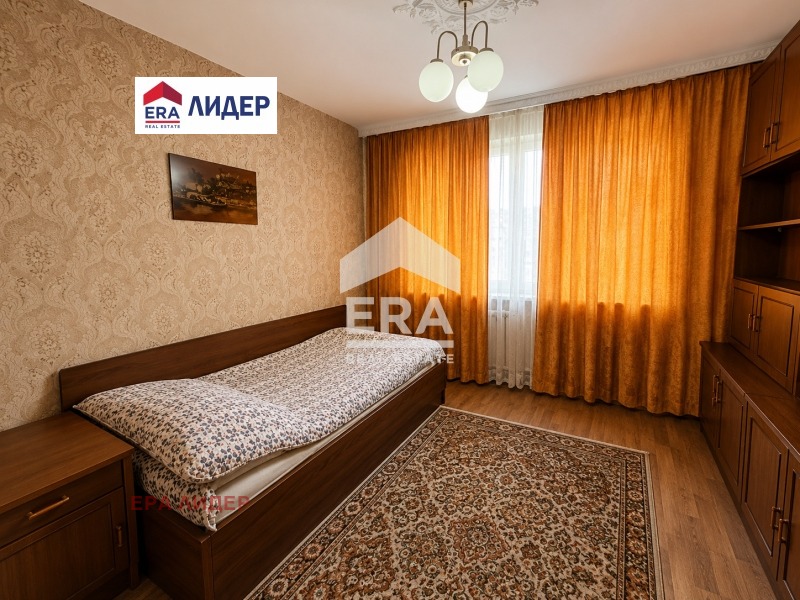 Продава 4-СТАЕН, гр. Русе, Родина 1, снимка 3 - Апартаменти - 55896344