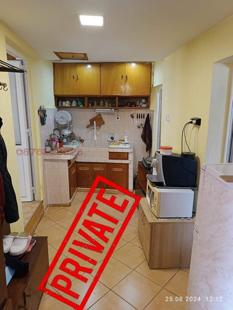 Продава КЪЩА, гр. Котел, област Сливен, снимка 11 - Къщи - 52779768