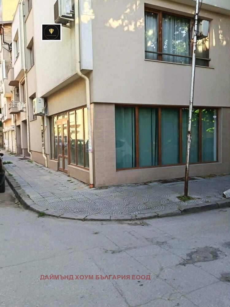 Продава МАГАЗИН, гр. Пловдив, Кючук Париж, снимка 2 - Магазини - 55455226