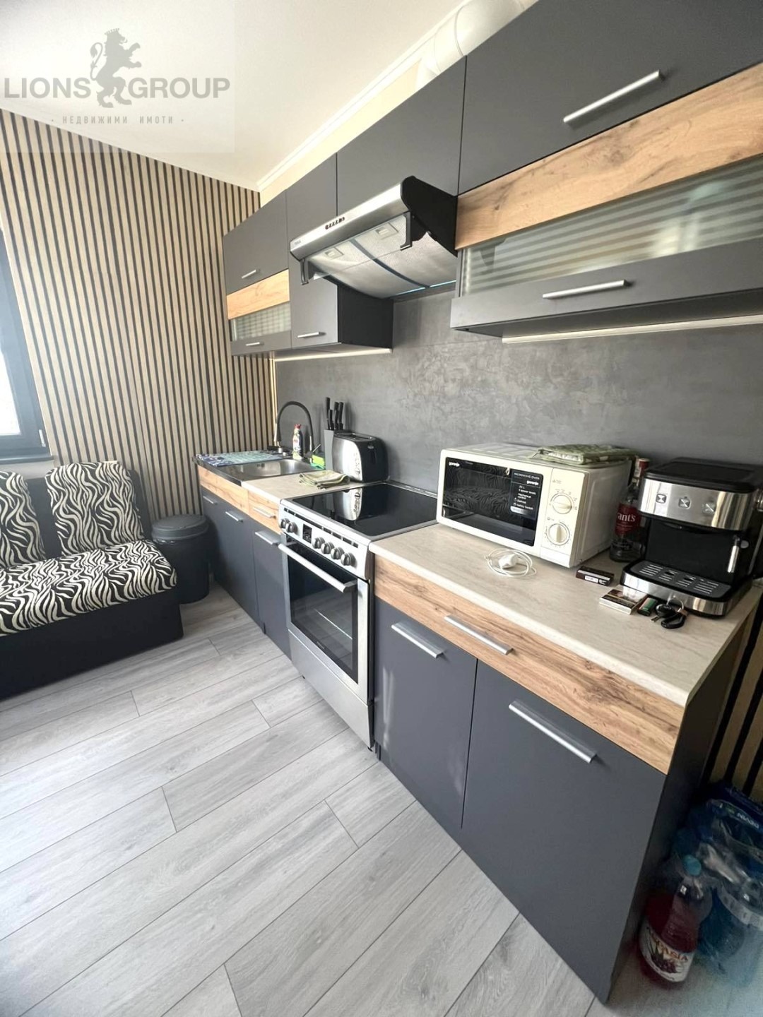 Продава КЪЩА, с. Млада гвардия, област Варна, снимка 3 - Къщи - 53860206