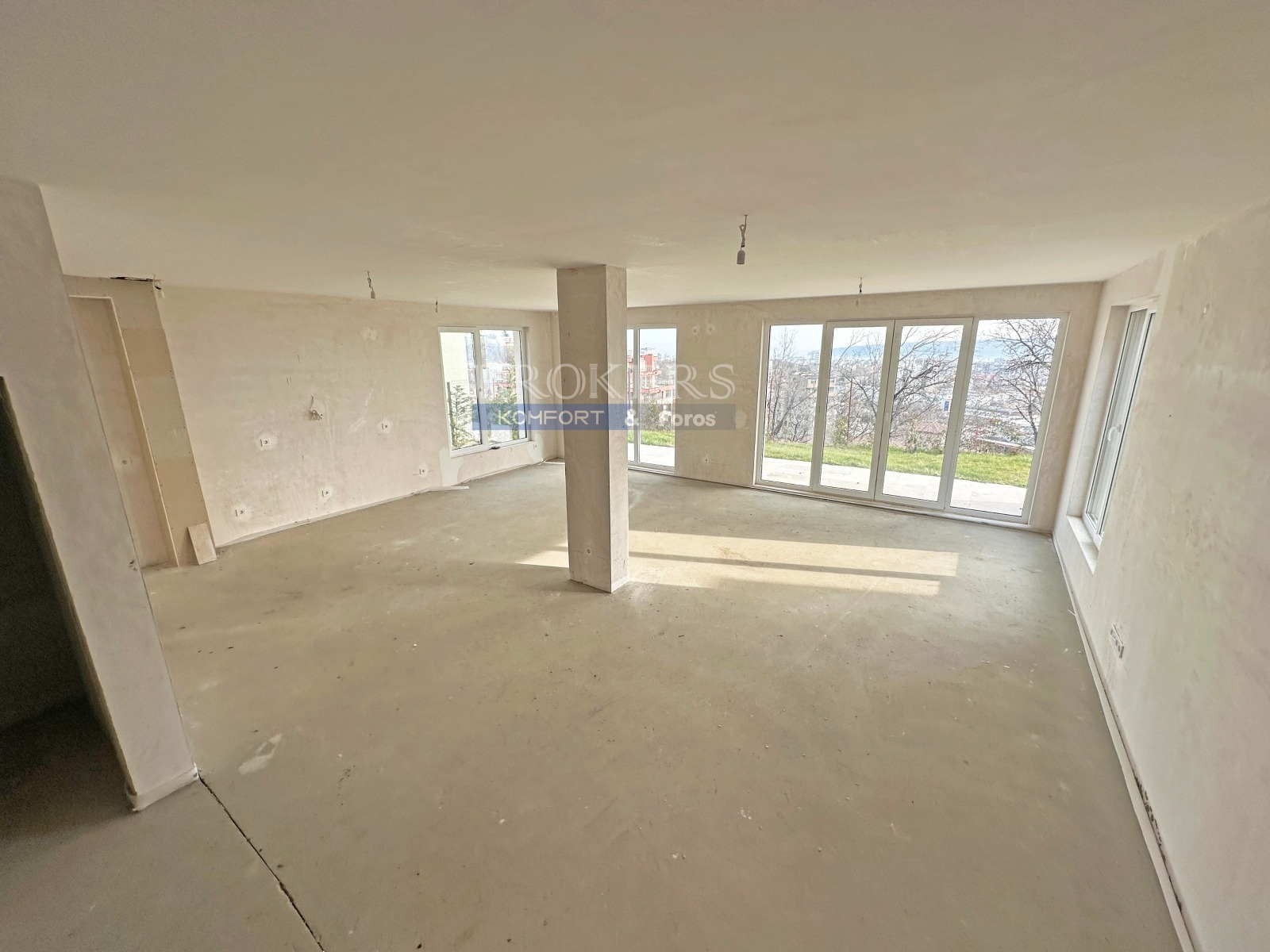 Продава КЪЩА, гр. Варна, м-т Пчелина, снимка 3 - Къщи - 53913557