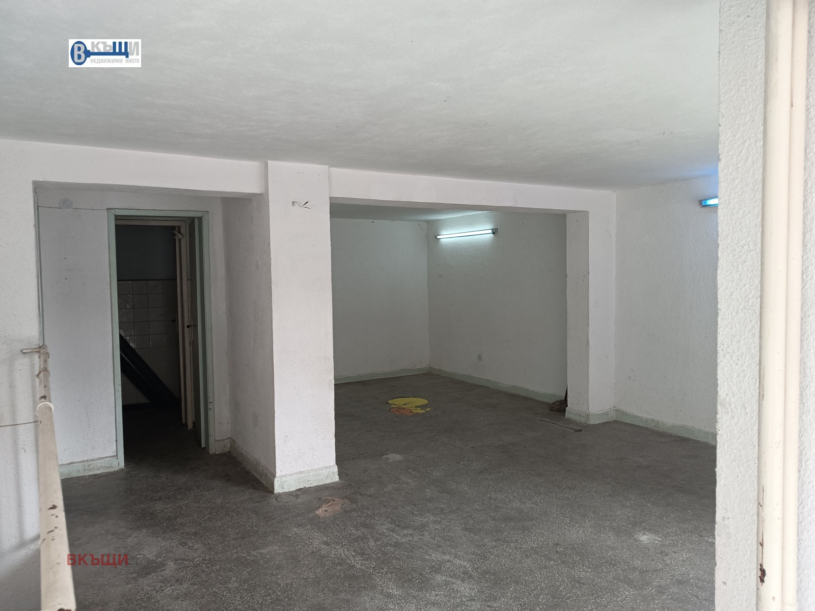 Продава МАГАЗИН, гр. Велико Търново, Център, снимка 9 - Магазини - 54201422