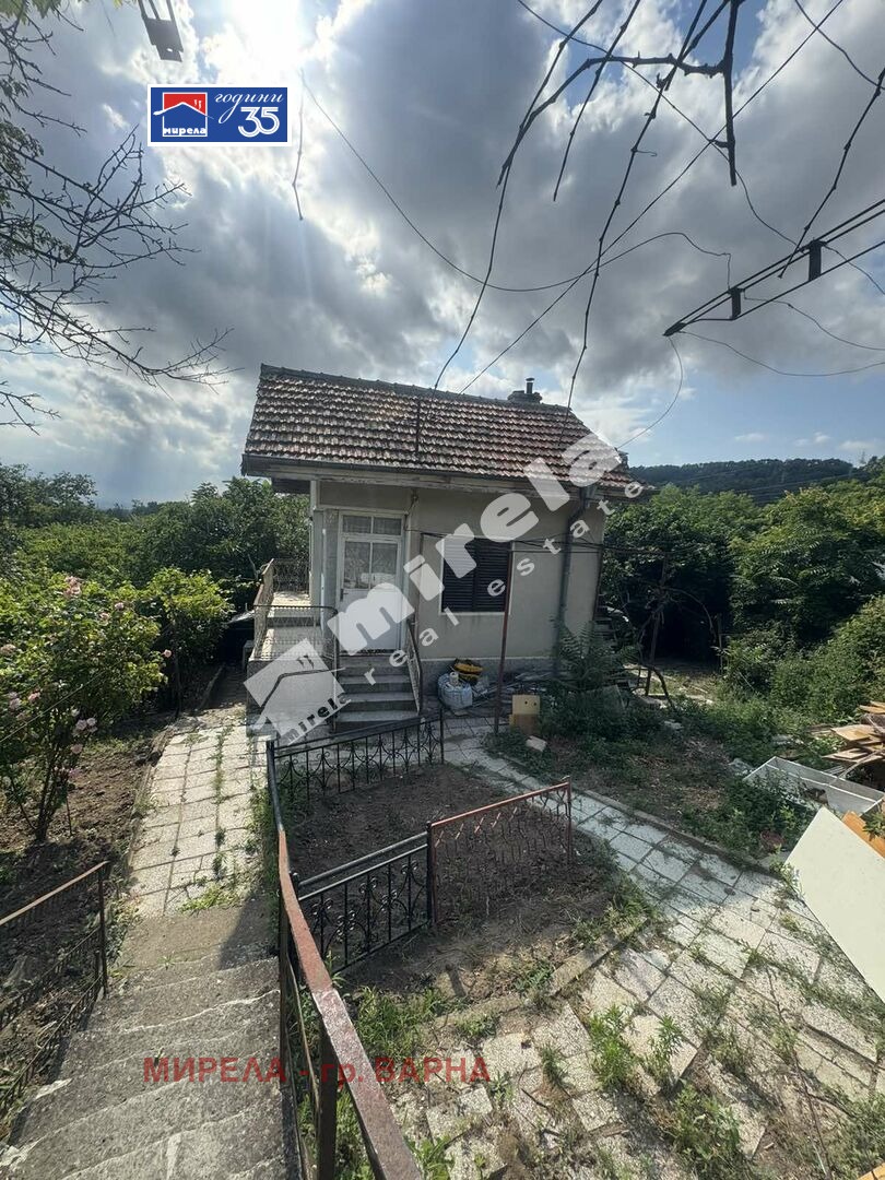 Продава ПАРЦЕЛ, гр. Варна, м-т Сълзица