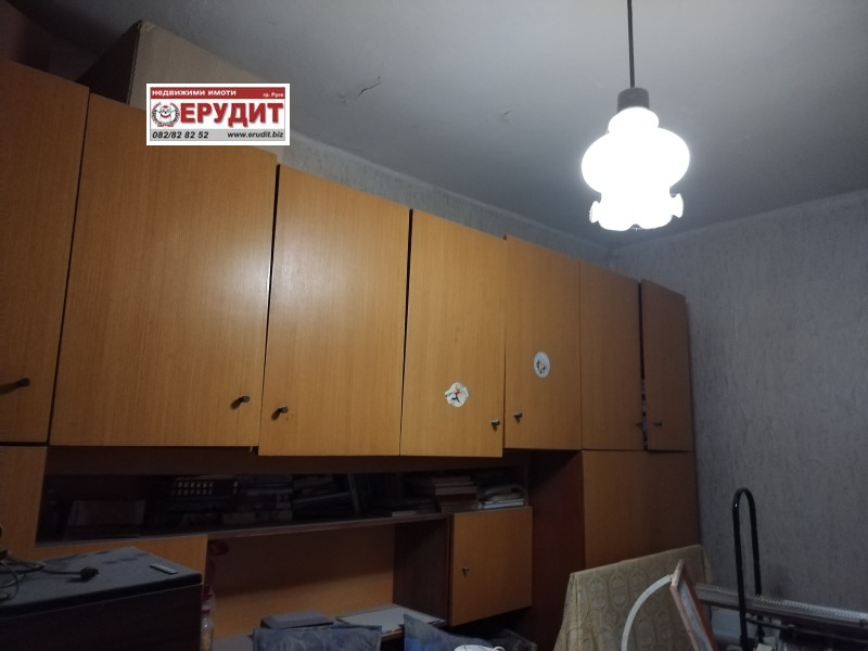 Продава  3-стаен град Русе , Широк център , 100 кв.м | 92103371 - изображение [2]