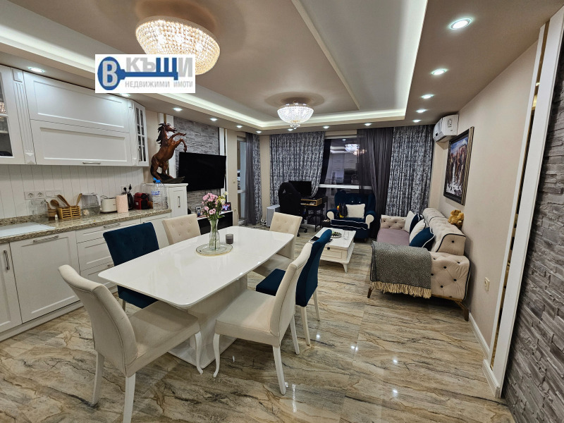 Продава 3-СТАЕН, гр. Велико Търново, Център