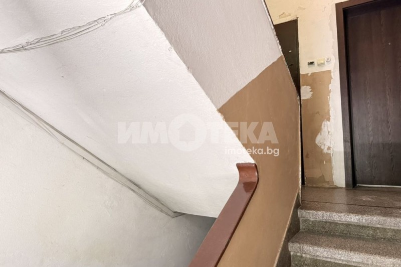 Myytävänä  1 makuuhuone Sofia , Krasna poljana 1 , 39 neliömetriä | 80151669 - kuva [3]