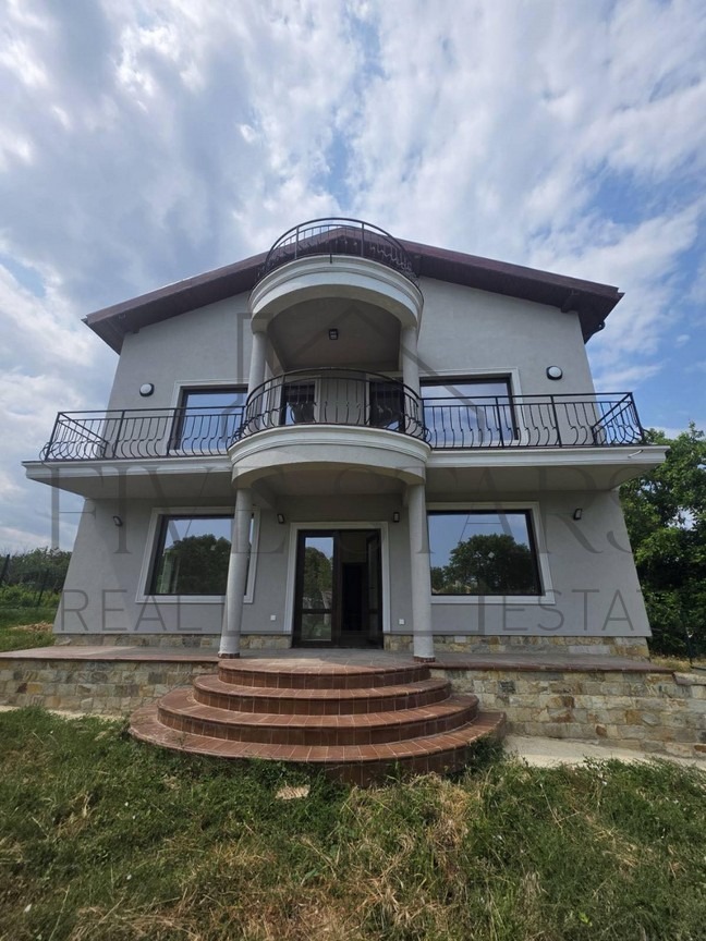 Продава  Къща област Варна , с. Равна гора , 245 кв.м | 84738256 - изображение [2]