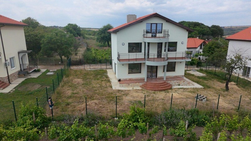 Продава  Къща област Варна , с. Равна гора , 245 кв.м | 84738256 - изображение [6]